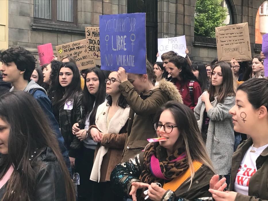 Estudiantes asturianos se manifiestan contra la sentencia de "La Manada"