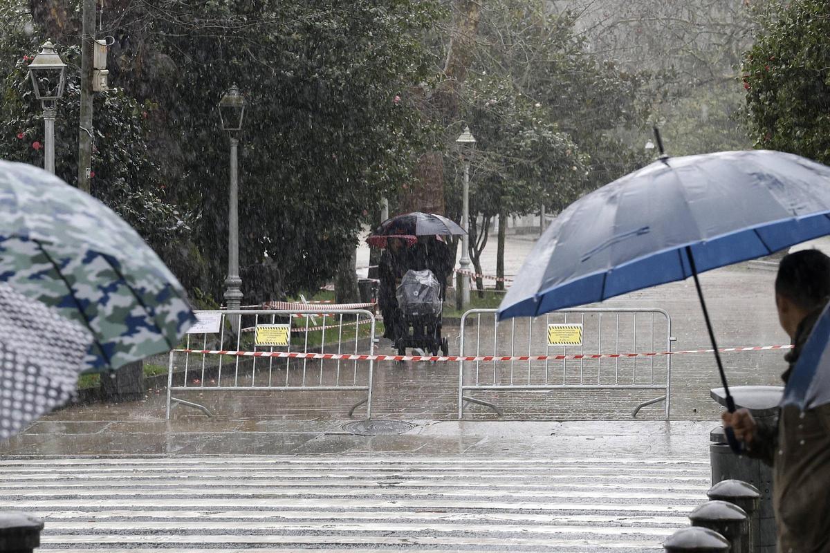 Santiago bajo la borrasca Leonardo