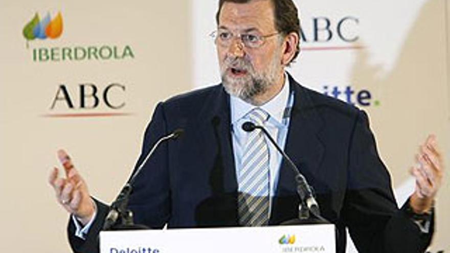 Rajoy tienta a San Gil con un puesto en el Comité Ejecutivo