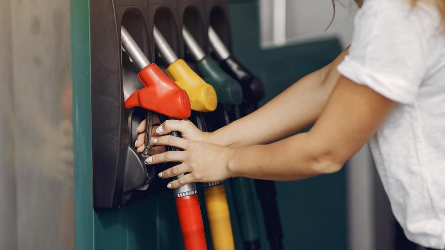 ¿A cuánto está el precio de la gasolina y el gasoil en Las Palmas, hoy domingo?