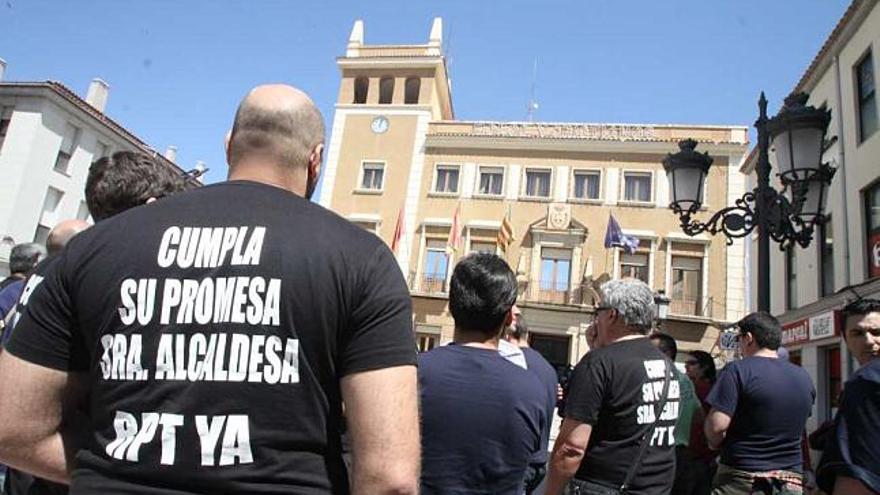 Una imagen de la protesta ante el Ayuntamiento realizada el pasado día 21 de mayo.