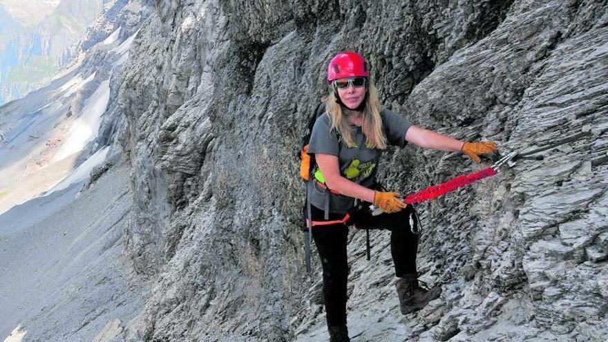 Montserrat Ubach Tarrés, espeleòloga: «Ens coneixien per les dones que busquen forats»