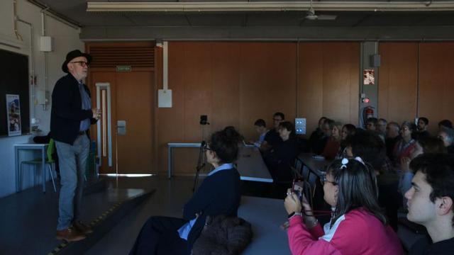 Eudald Carbonell fent la darrera classe a la URV després de 34 anys de carrera. | ARIADNA ESCODA/ACN