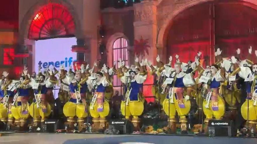 Un momento de la actuación de Zeta-Zetas