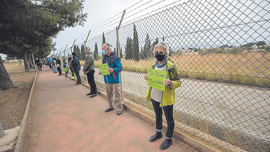 Los vecinos han realizado varias protestas para que no se ubicara en Son Bonet.