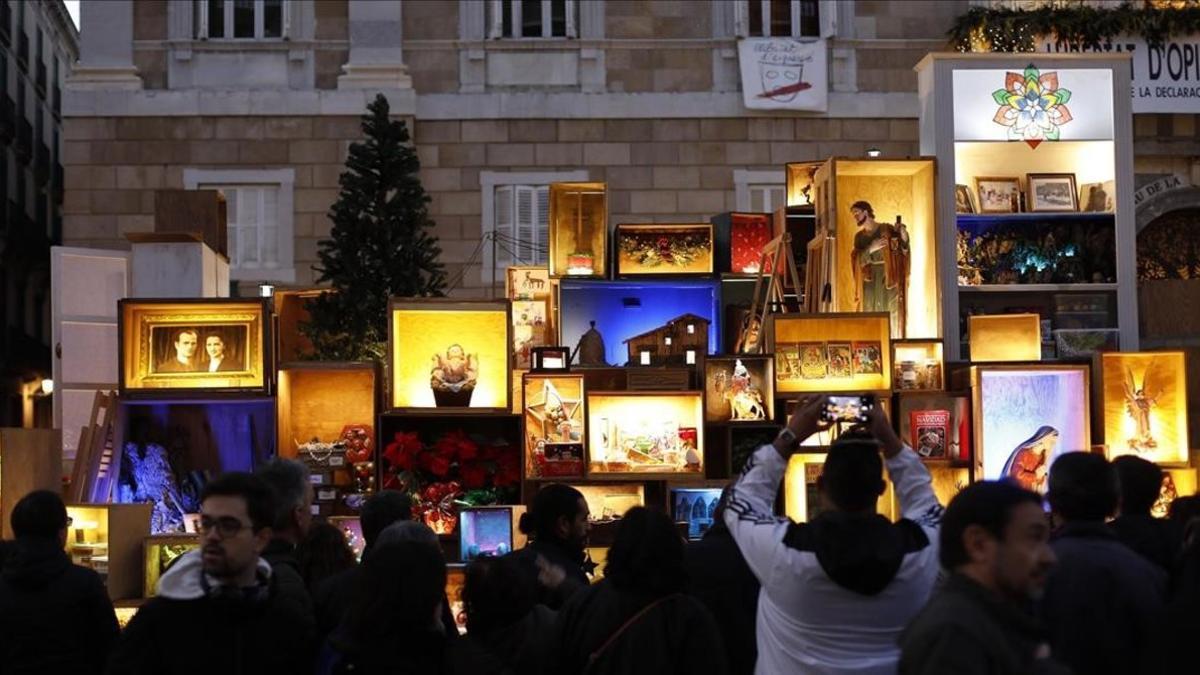 Pesebre expuesto el año 2019 en la plaza Sant Jaume en Barcelona.