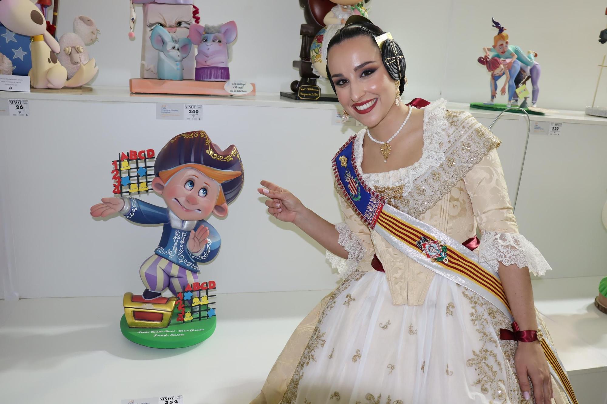 La "passejà" de la corte en la Exposición del Ninot