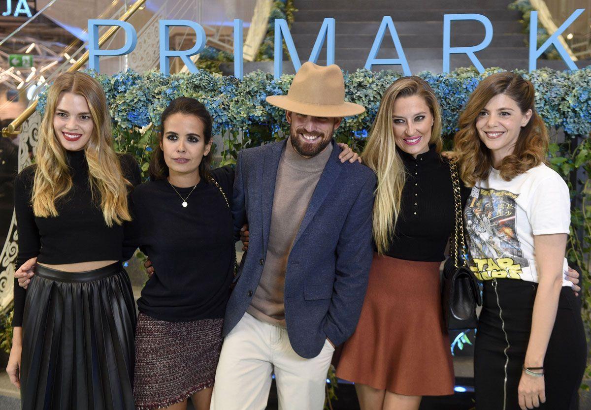 Miriam Pérez, Sara Escudero, Manuela Velasco y más durante la inauguración de Primark en Madrid