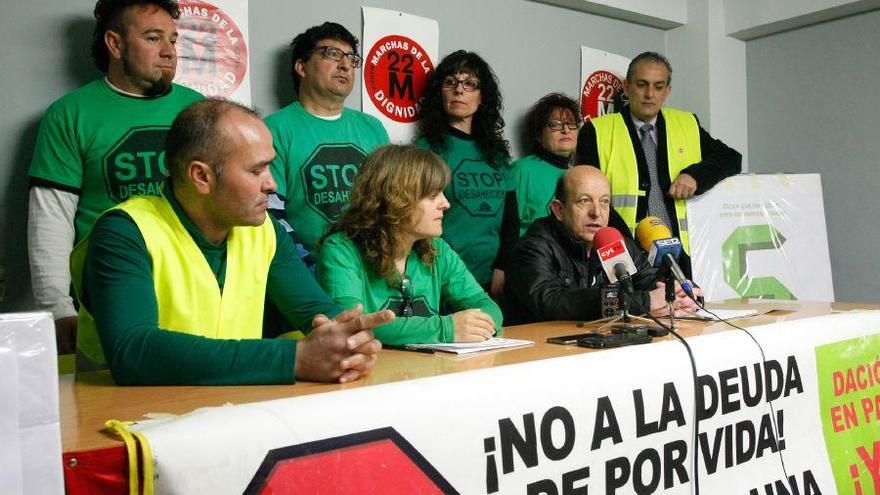 Miembros de la PAH en la presentación del balance