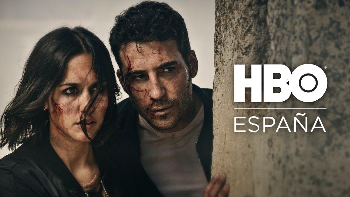 Megan Montaner y Miguel Ángel Silvestre en una escena de '30 monedas', la nueva serie de Álex de la Iglesia para HBO