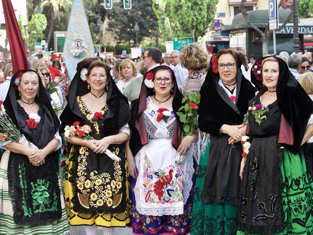 Ofrenda de flores a la Virgen de la Fuensanta en Murcia