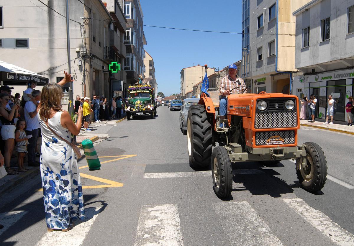 Procesión de vehículos