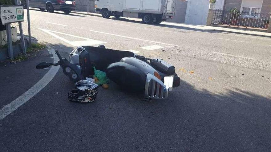 Herido un motorista de 77 años tras ser arrollado en Vilariño