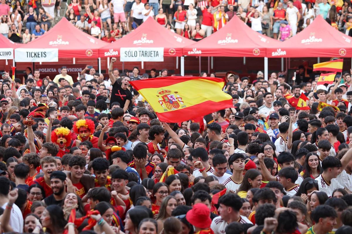 Así celebró Toledo el pase de España a la final del Mundial tras vencer a Francia: búscate en las fotos Así celebró Toledo el pase de España a la final del Mundial tras vencer a Francia: búscate en las fotos