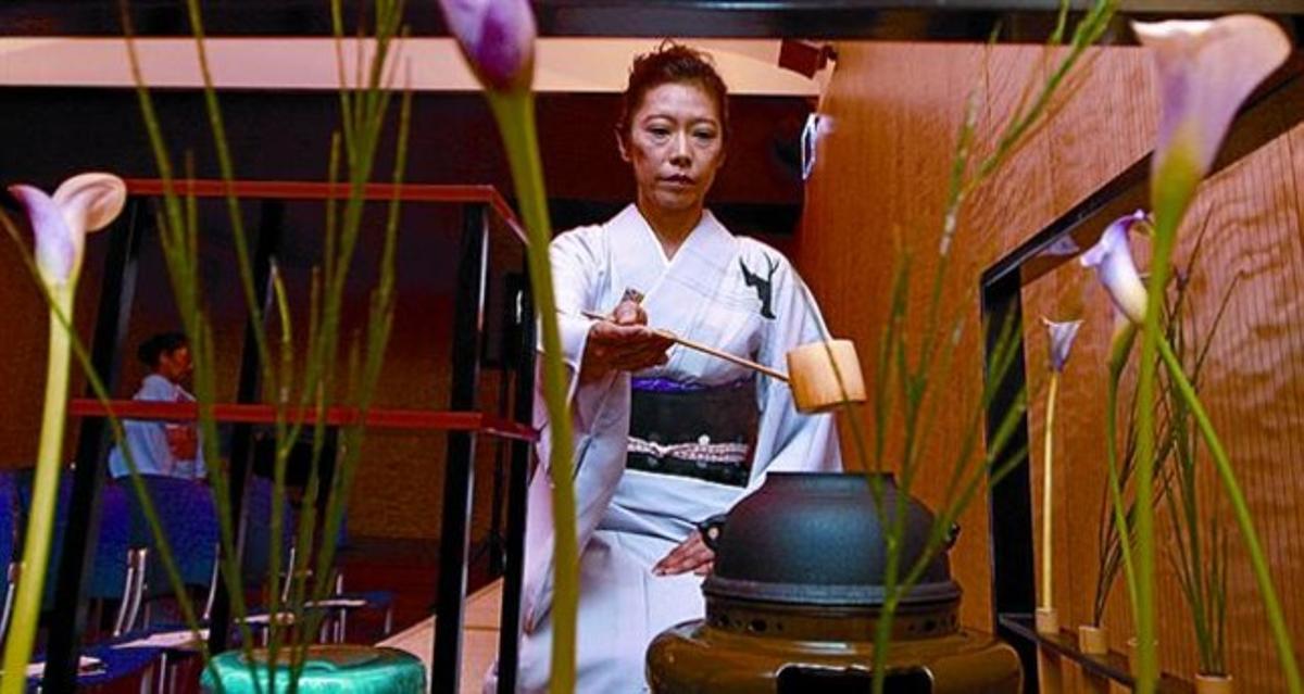 «El samurai parava la guerra per prendre te amb lenemic»_MEDIA_1 «El samurai parava la guerra per prendre te amb lenemic»_MEDIA_1