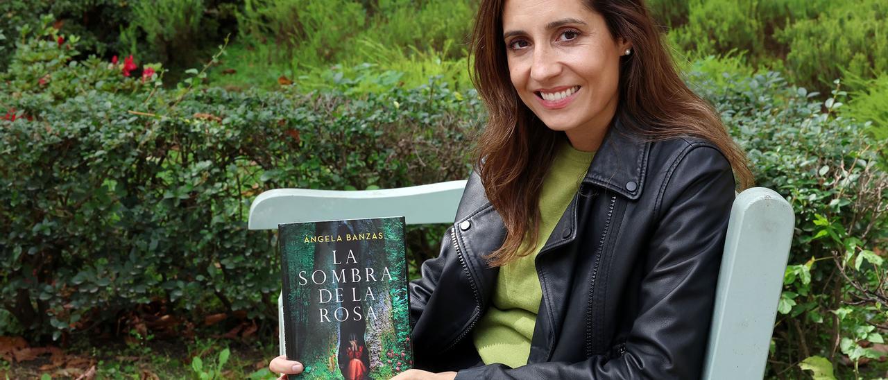 La autora santiaguesa Ángela Banzas.