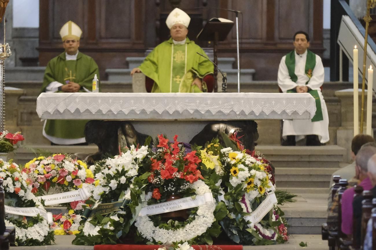 Misa funeral al padre Pedro Fuertes