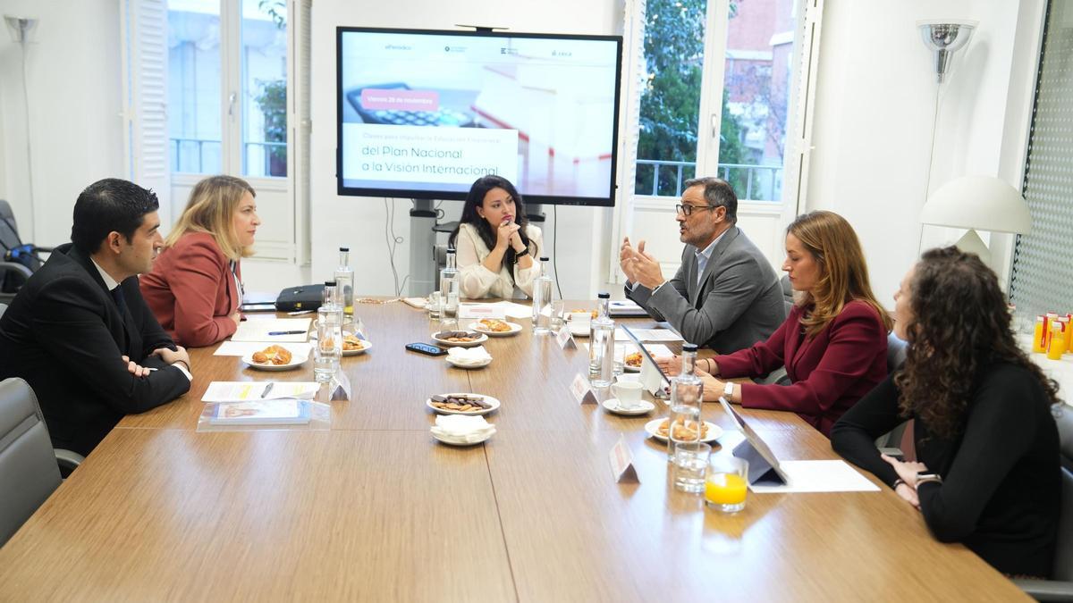 EDUCACION FINANCIERA FORO | La educación financiera, una asignatura aún pendiente EDUCACION FINANCIERA FORO | La educación financiera, una asignatura aún pendiente