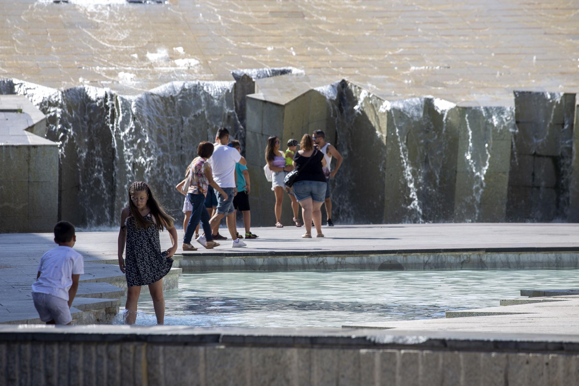 El intenso calor lleva a Zaragoza a batir un récord Noticia