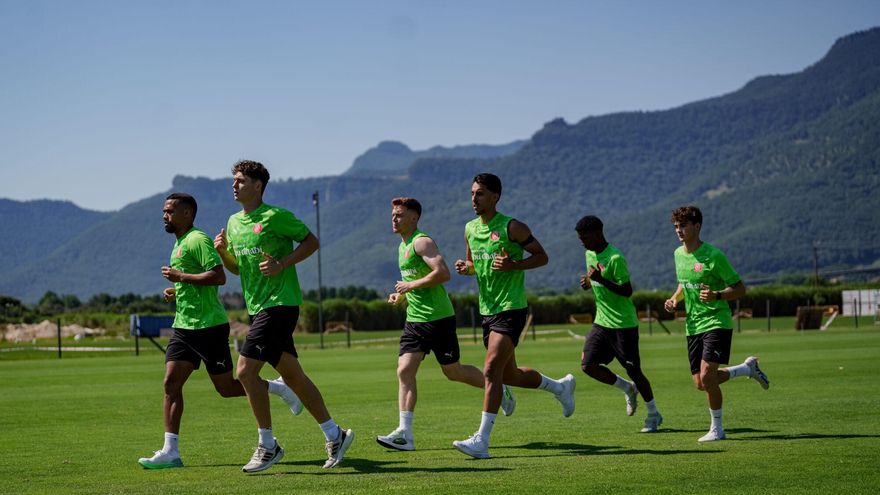 El Girona comença l&#039;estada a la Vall d&#039;en Bas