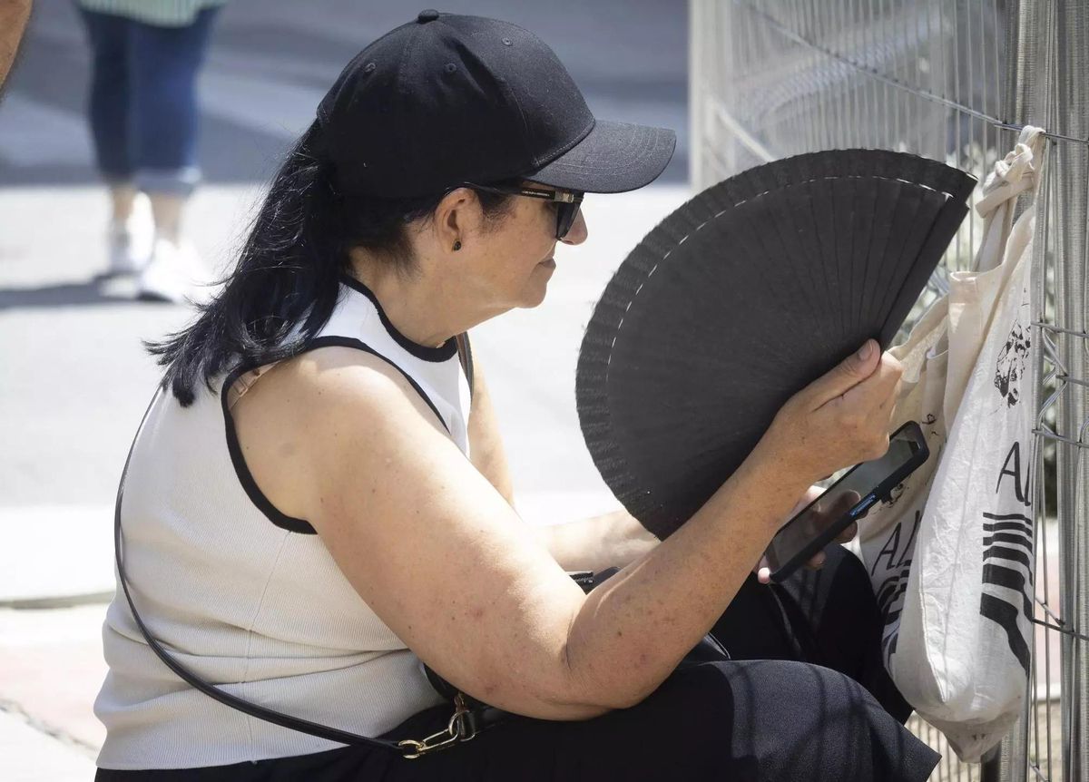 Mil maneras de protegerse del sol cuando el calor "aprieta" en la provincia de Alicante