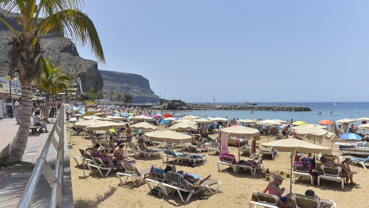 Mogán refuerza la seguridad en las playas con nuevas torres de vigilancia