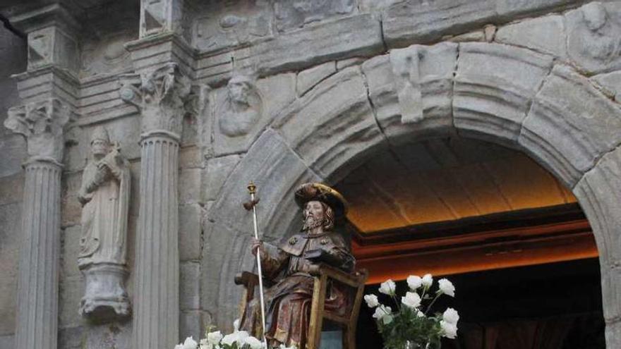 La procesión en honor al Apóstol en Cangas.// S.Álvarez