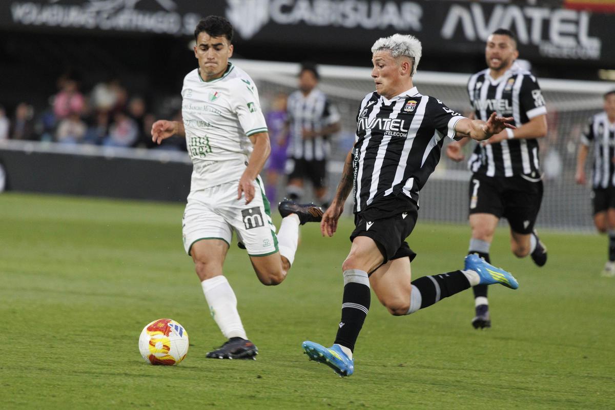 Las mejores imágenes del partido entre el Caesa Cartagena y el Hestia Menorca