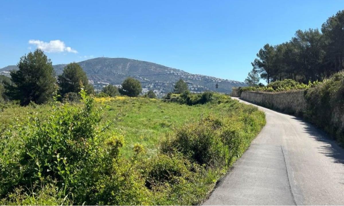 Tramo rural del itinerario ciclista que unirá Teulada y Moraira