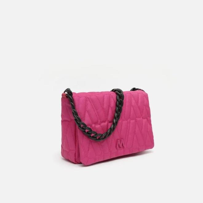 Bolso acolchado rosa de Misako (precio: 27,99 euros)