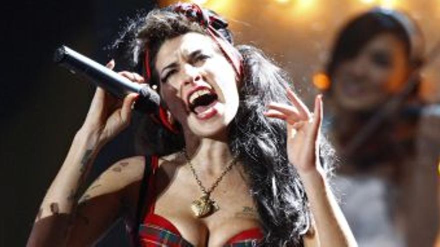 Amy Winehouse cancela toda su gira europea, incluido el concierto de Bilbao