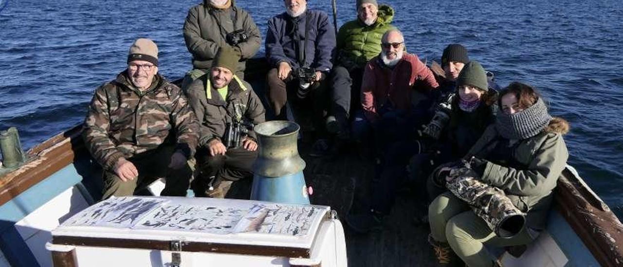 Los expedicionarios del &quot;Chasula&quot; en la ruta celebrada en enero, antes de su puesta a punto. //Xoán Diéguez