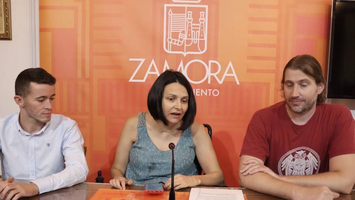 Desde la izquierda, Sergio Esteban, María Eugenia Cabezas y José Carlos Sastre.