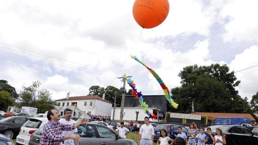 El globo de A Xesta en el día del lanzamiento // Bernabé/Javier Lalín