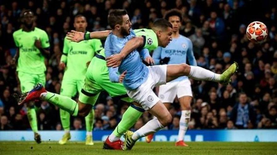 El City humilla al Schalke y ratifica su pase (7-0)