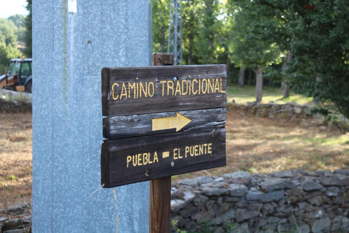 Cartel del camino tradicional Puebla de Sanabria- El Puente