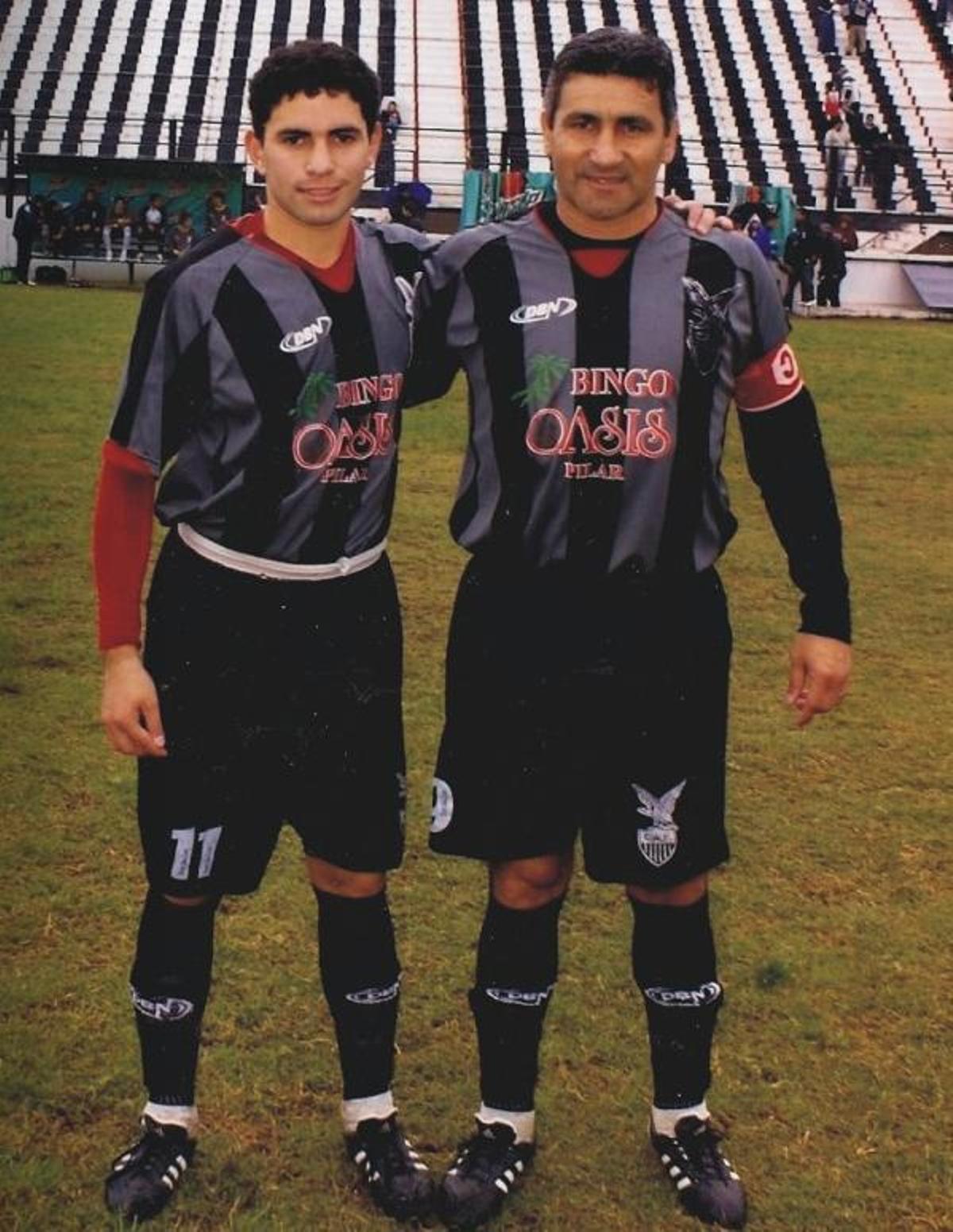 Alberto y Mickael Acosta en el Club Atlético Fénix, 2009