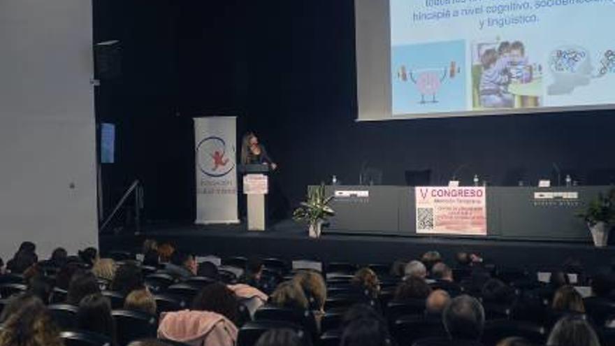 Un instante del encuentro celebrado ayer en el Centro de Congresos de Elche.