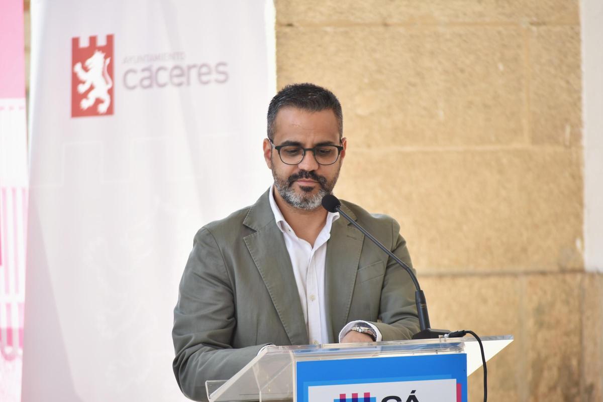 Galería | Extremadura cierra filas con Cáceres 2031