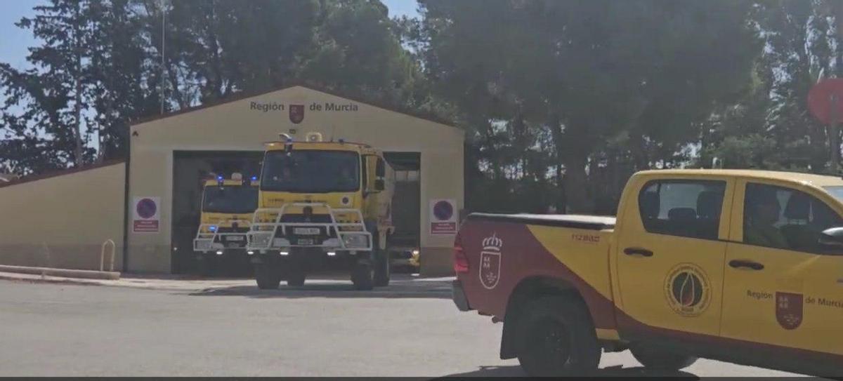 Camiones y coches que partieron en el contingente hacia Madrid.