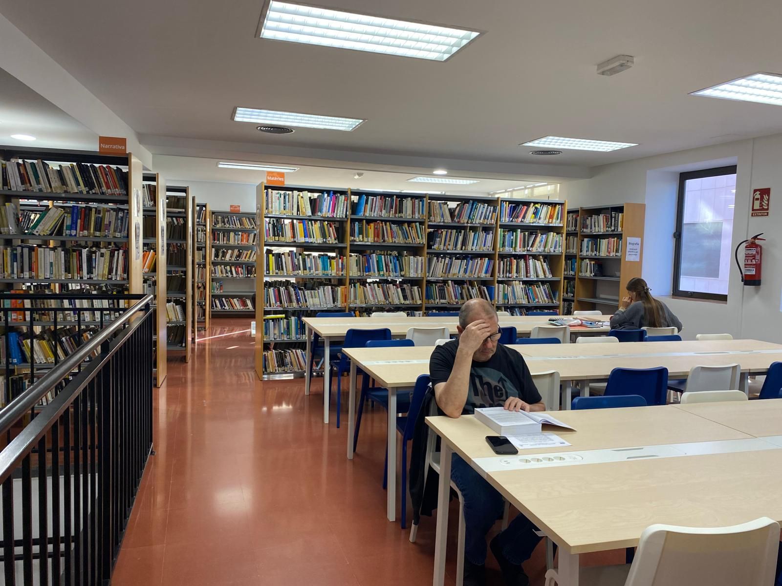 Catarroja inaugura su biblioteca con la colaboración de Ikea