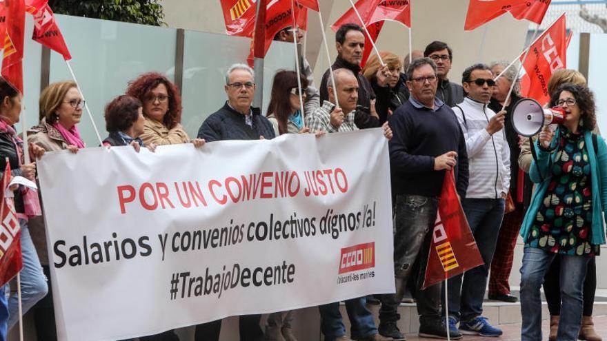 Una protesta calienta la negociación del convenio de hostelería