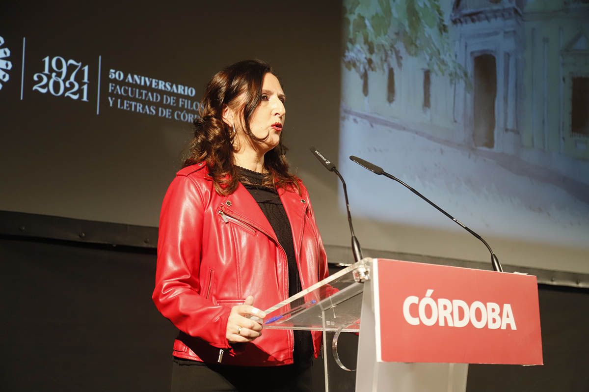 Presentación del libro del 50 aniversario de la Faculta de Filosofía y Letras