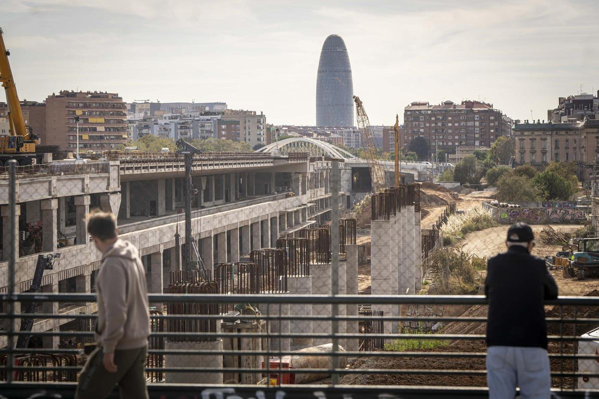 Así están las obras de la futura estación de la Sagrera