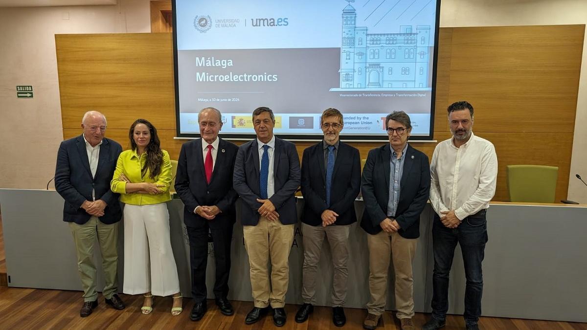 La presentación de la Cátedra Chip de la Univesidad de Málaga, este lunes en el Rectorado.