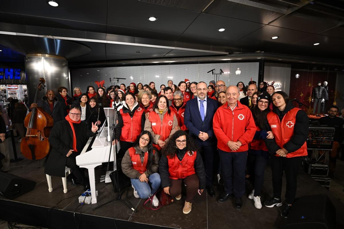 El Corte Inglés de Elche da la bienvenida a la Navidad