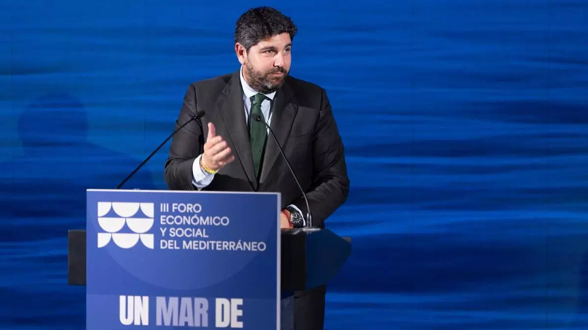 Fernando López Miras, presidente de la Región de Murcia: "Cartagena vuelve a ser uno de los grandes polos industriales del Mediterráneo"