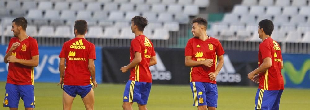 Las mejores imágenes del entrenamiento de Munir con la Selección Española