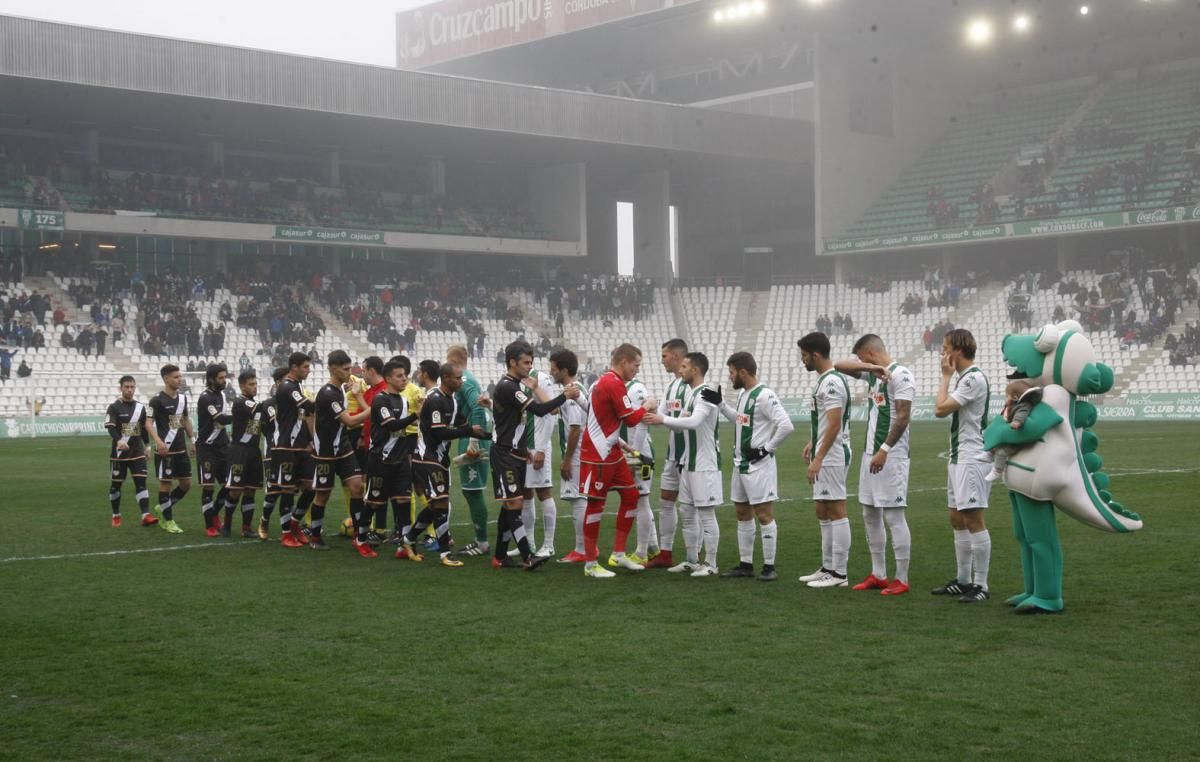 Las imágenes del partido Córdoba/Rayo Vallecano