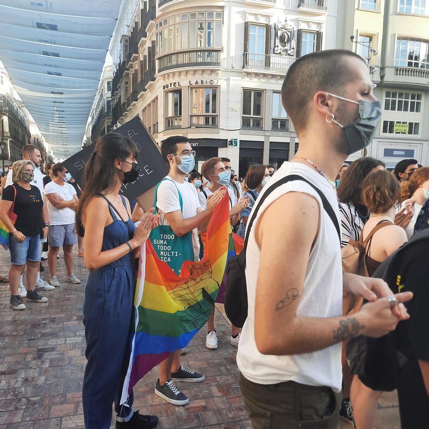 Concentración en repulsa por la muerte del joven Samuel en la plaza de la Constitución de Málaga